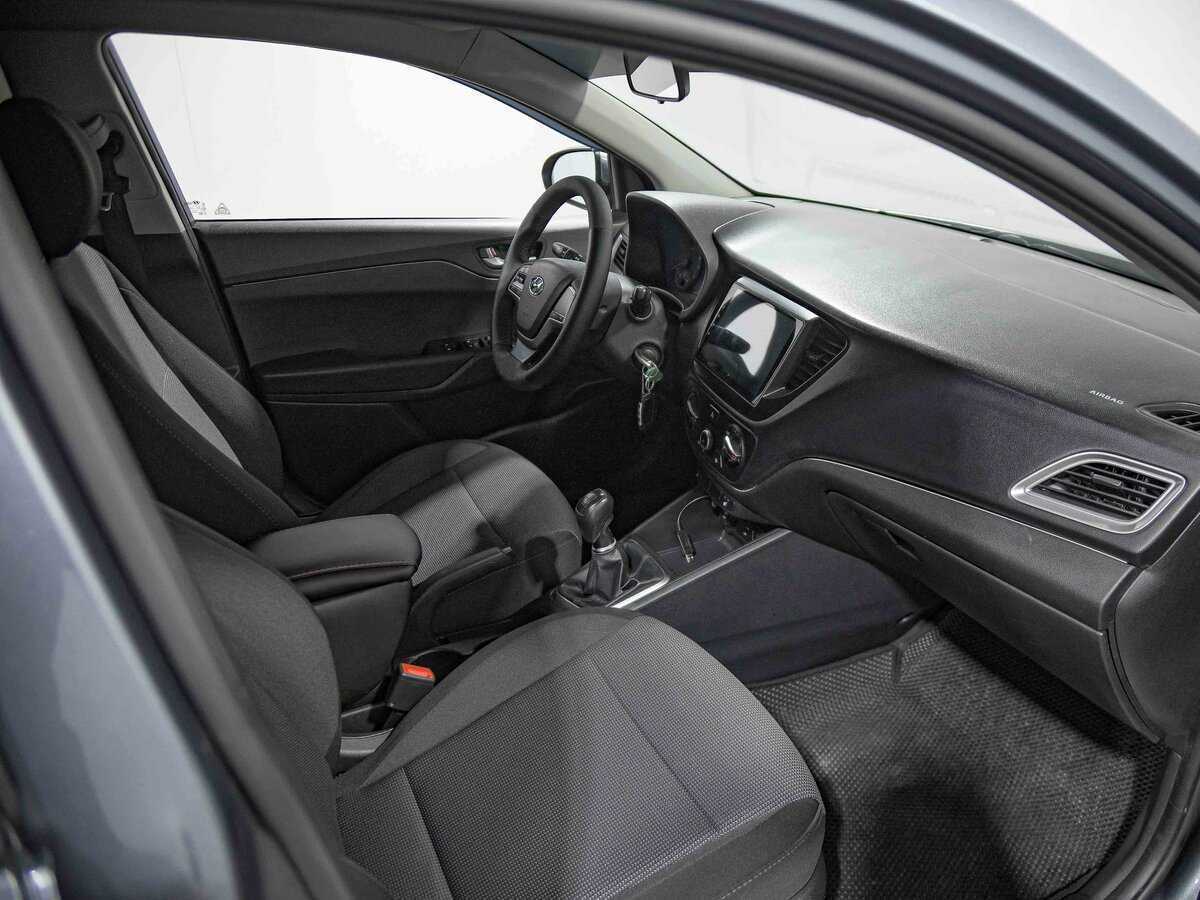 Купить Hyundai Solaris с пробегом. Фото: #13