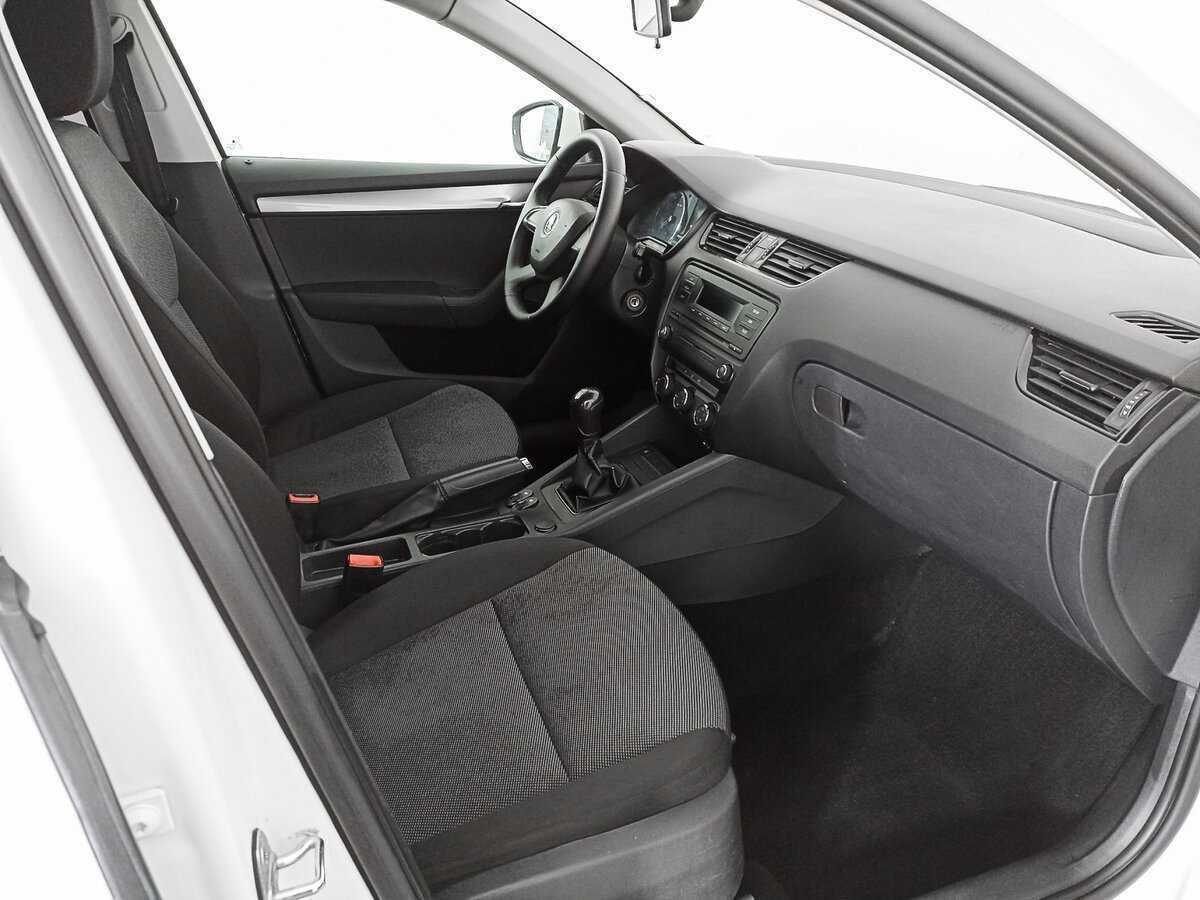 Купить Skoda Octavia с пробегом. Фото: #10