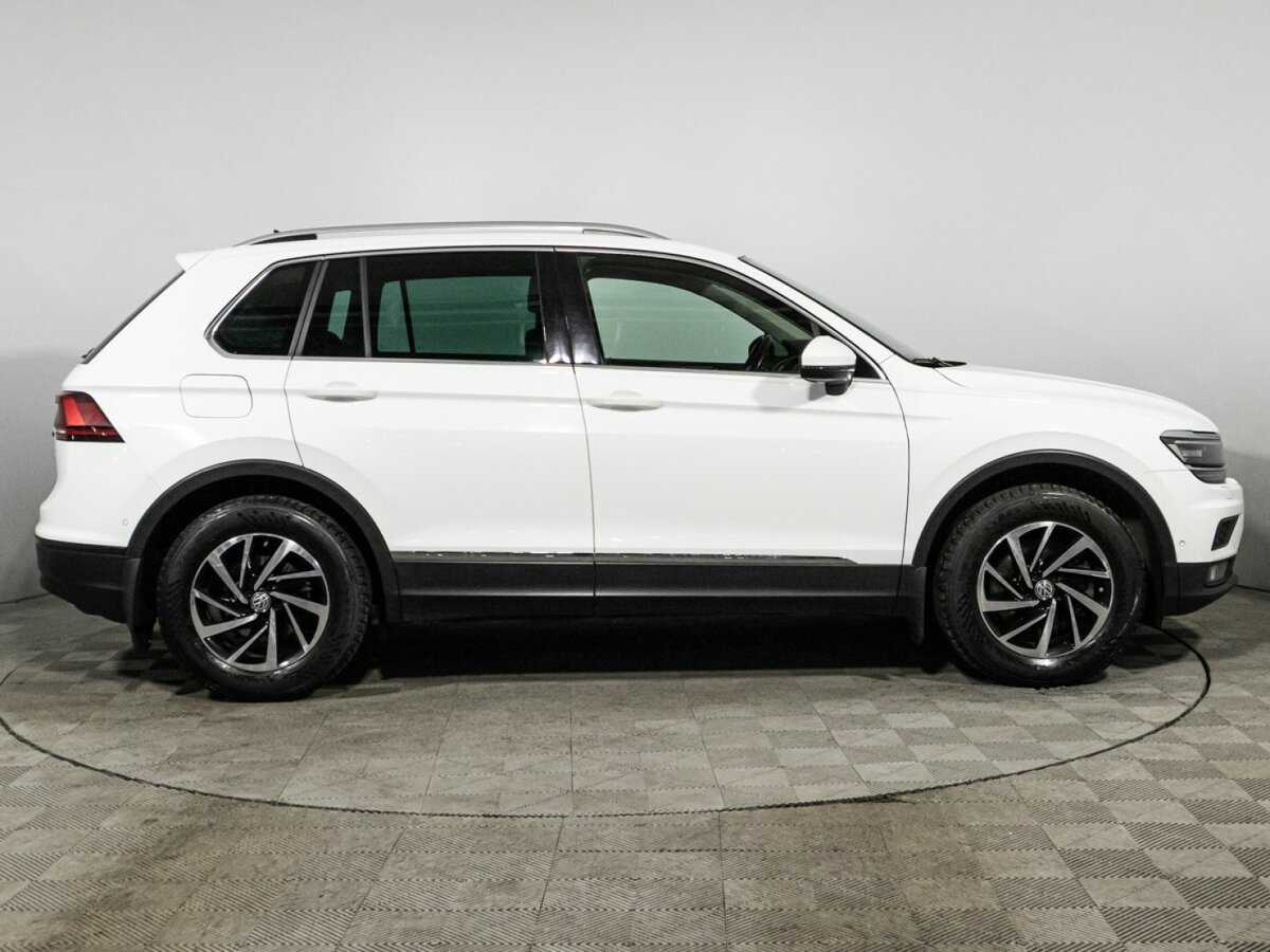 Купить Volkswagen Tiguan с пробегом. Фото: #3