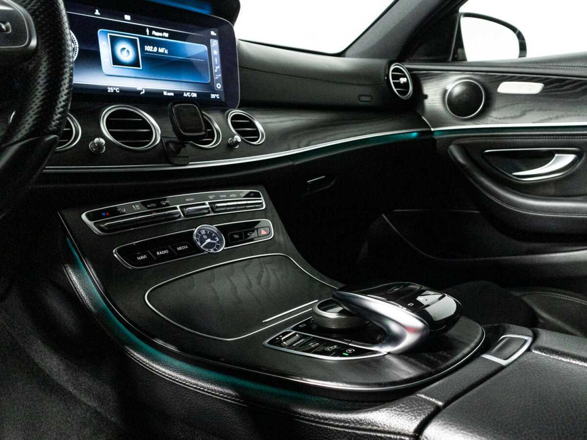 Купить Mercedes-Benz E-Класс с пробегом. Фото: #17