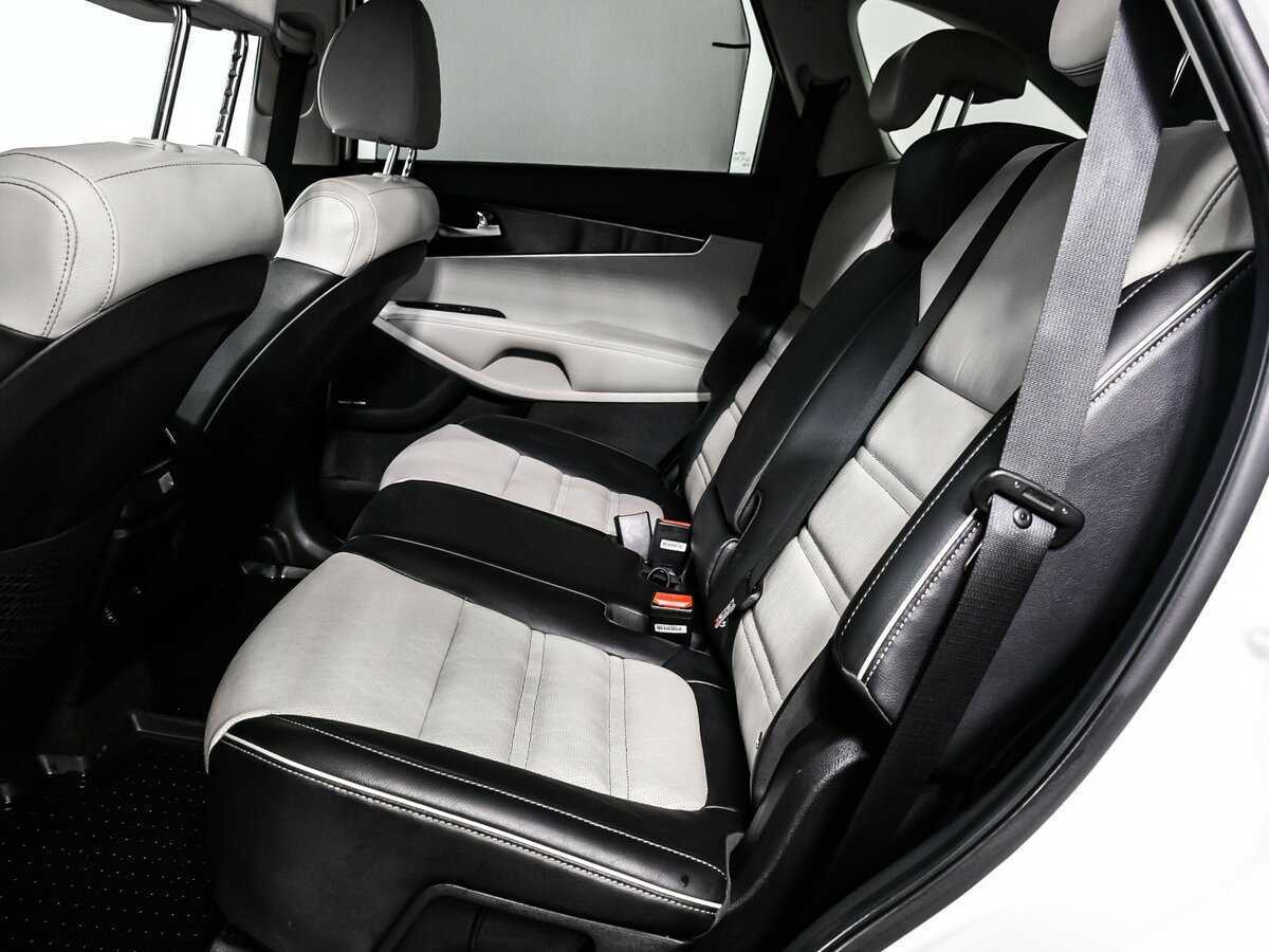 Купить Kia Sorento с пробегом. Фото: #13