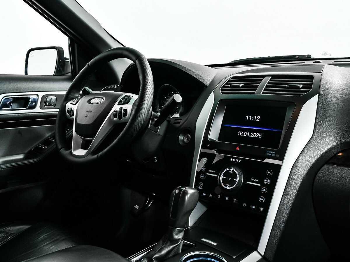 Купить Ford Explorer с пробегом. Фото: #8
