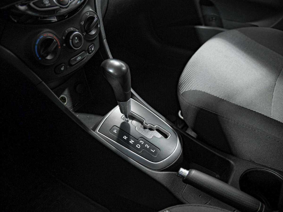 Купить Hyundai Solaris с пробегом. Фото: #8