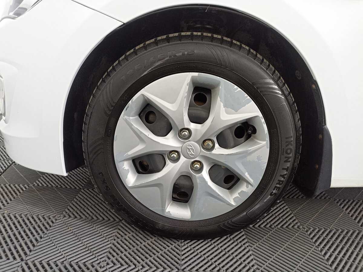 Купить Hyundai Solaris с пробегом. Фото: #14