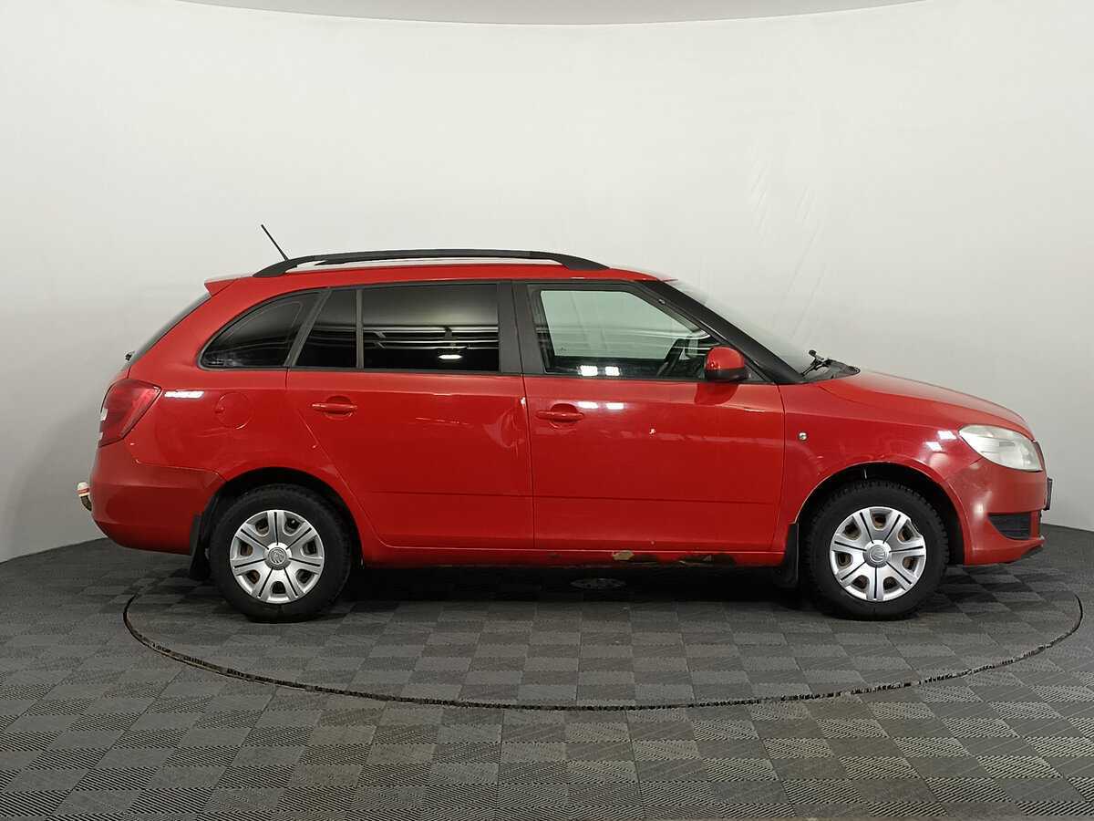 Купить Skoda Fabia с пробегом. Фото: #3