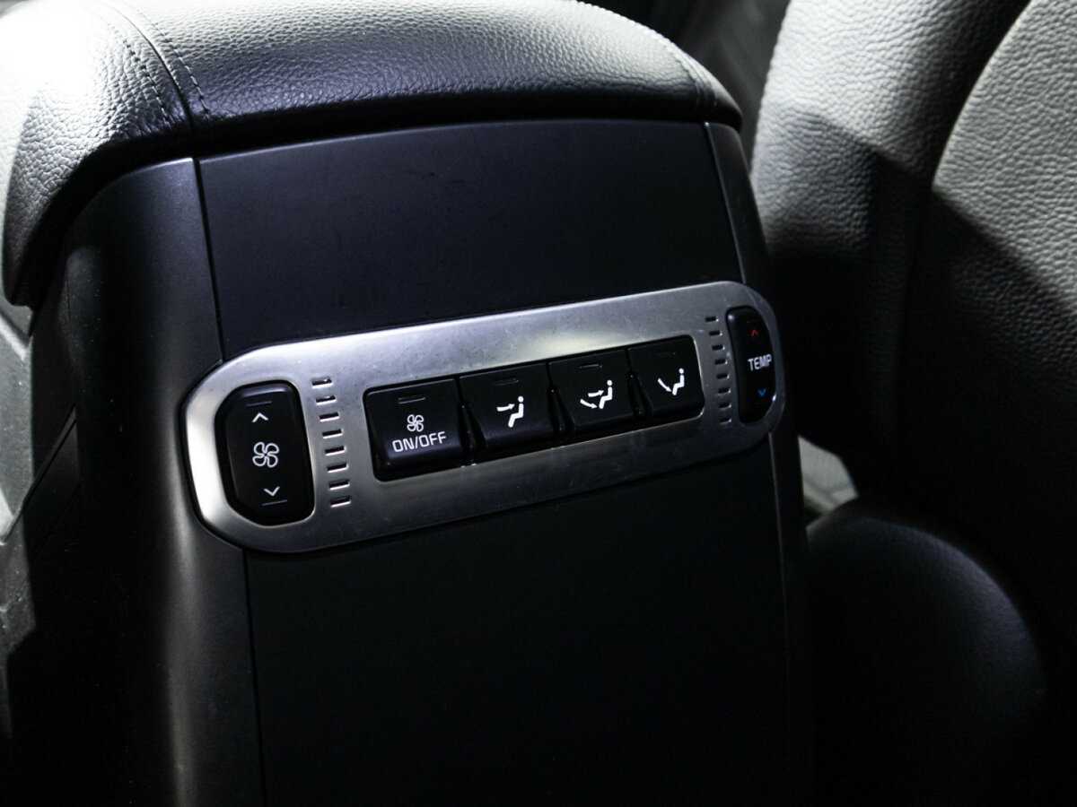 Купить Kia Mohave с пробегом. Фото: #13