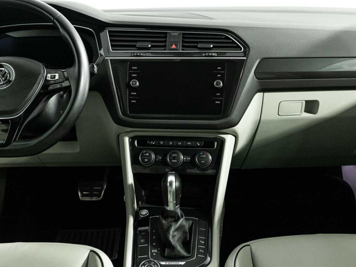 Купить Volkswagen Tiguan с пробегом. Фото: #13