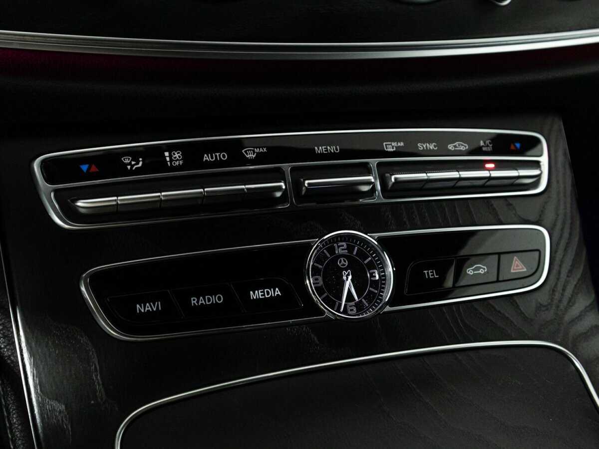 Купить Mercedes-Benz E-Класс с пробегом. Фото: #16