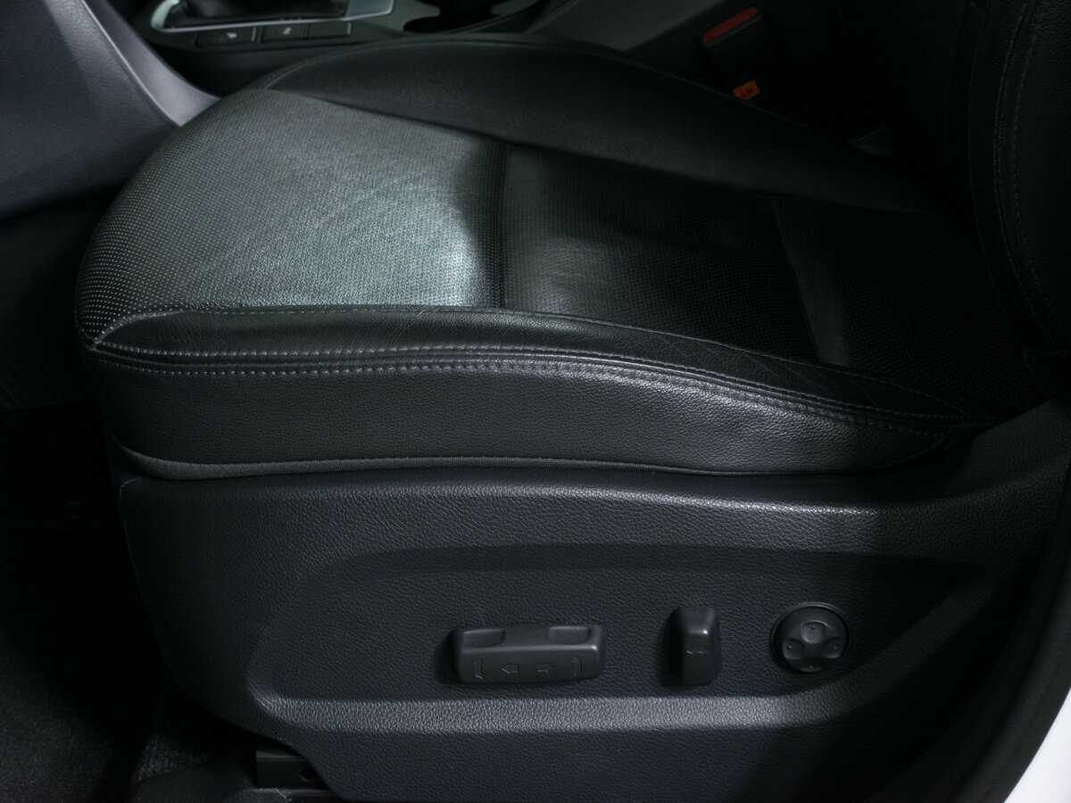 Купить Hyundai Santa Fe с пробегом. Фото: #16