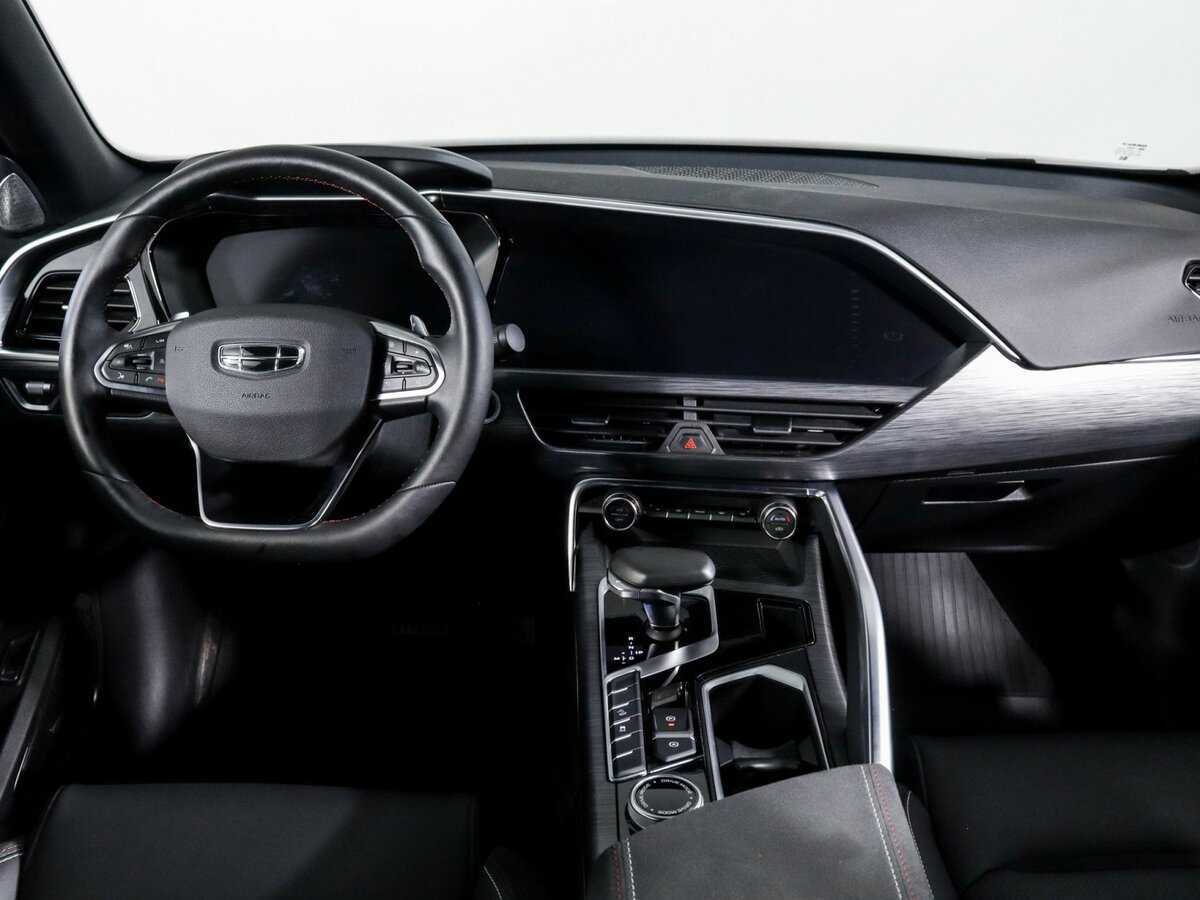 Купить Geely Tugella с пробегом. Фото: #11