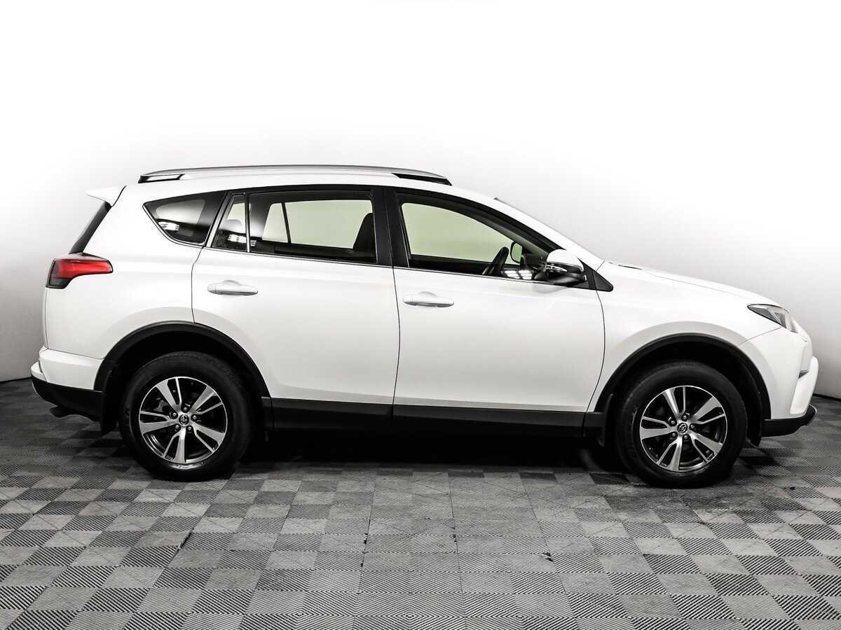 Купить Toyota RAV4 с пробегом. Фото: #3