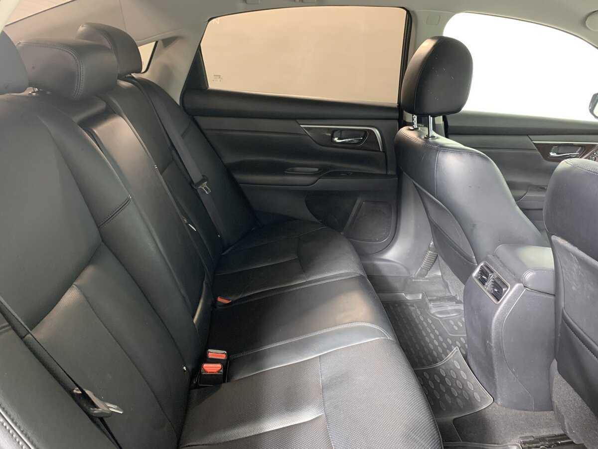 Купить Nissan Teana с пробегом. Фото: #16