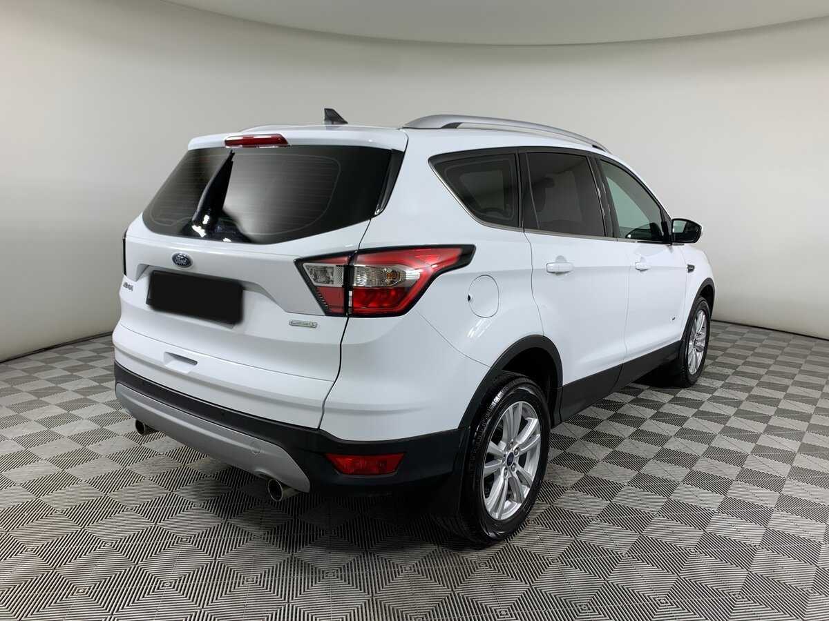Купить Ford Kuga с пробегом. Фото: #4