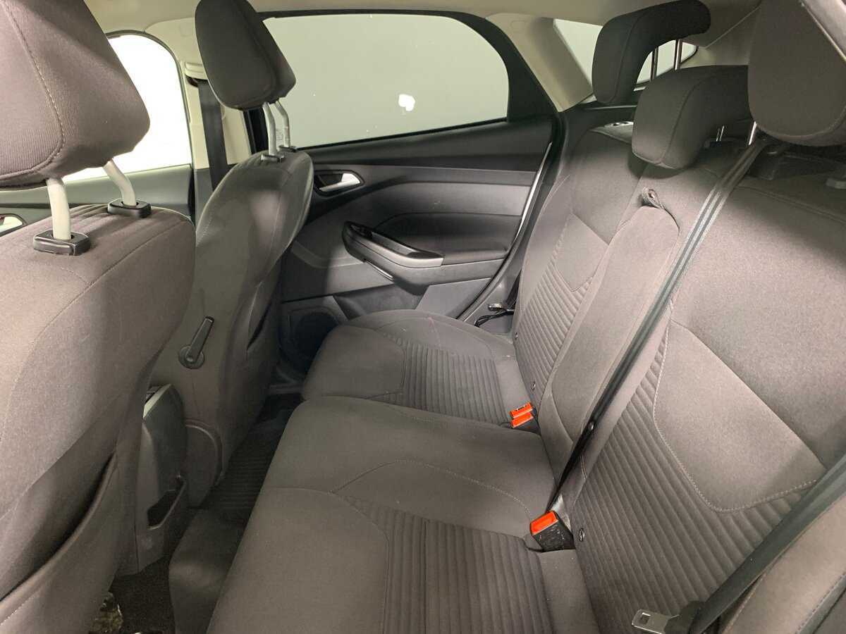 Купить Ford Focus с пробегом. Фото: #18