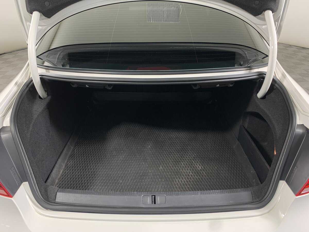 Купить Volkswagen Passat CC с пробегом. Фото: #19