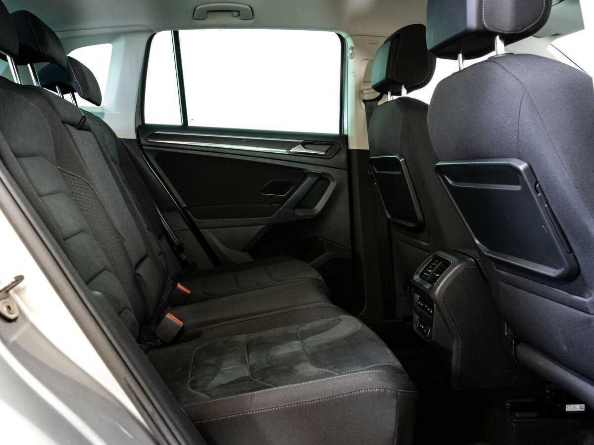 Купить Volkswagen Tiguan с пробегом. Фото: #17