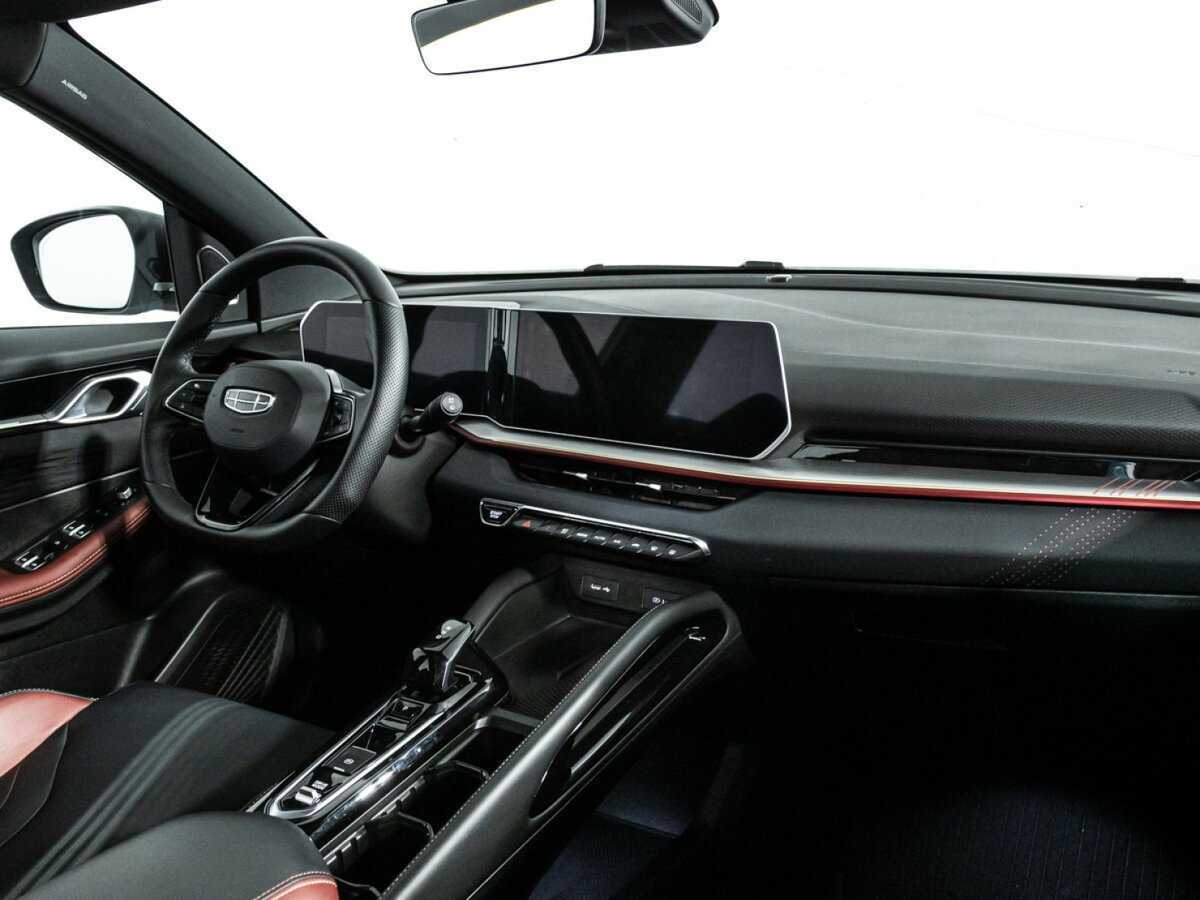 Купить Geely Coolray с пробегом. Фото: #8