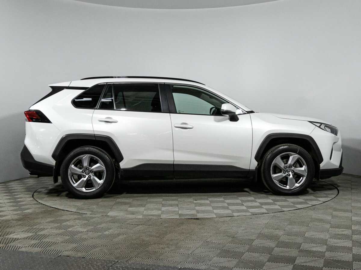 Купить Toyota RAV4 с пробегом. Фото: #3
