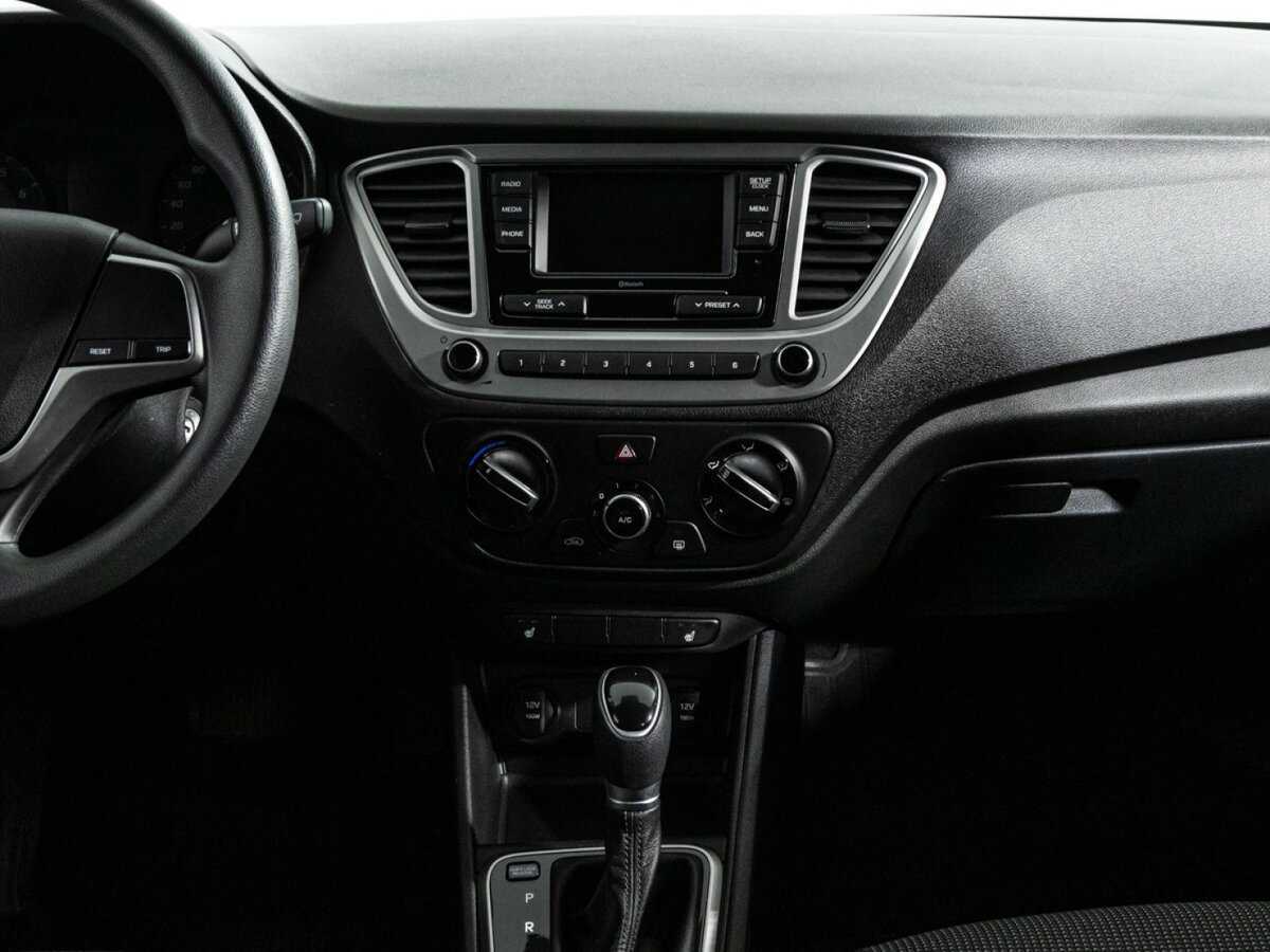 Купить Hyundai Solaris с пробегом. Фото: #13