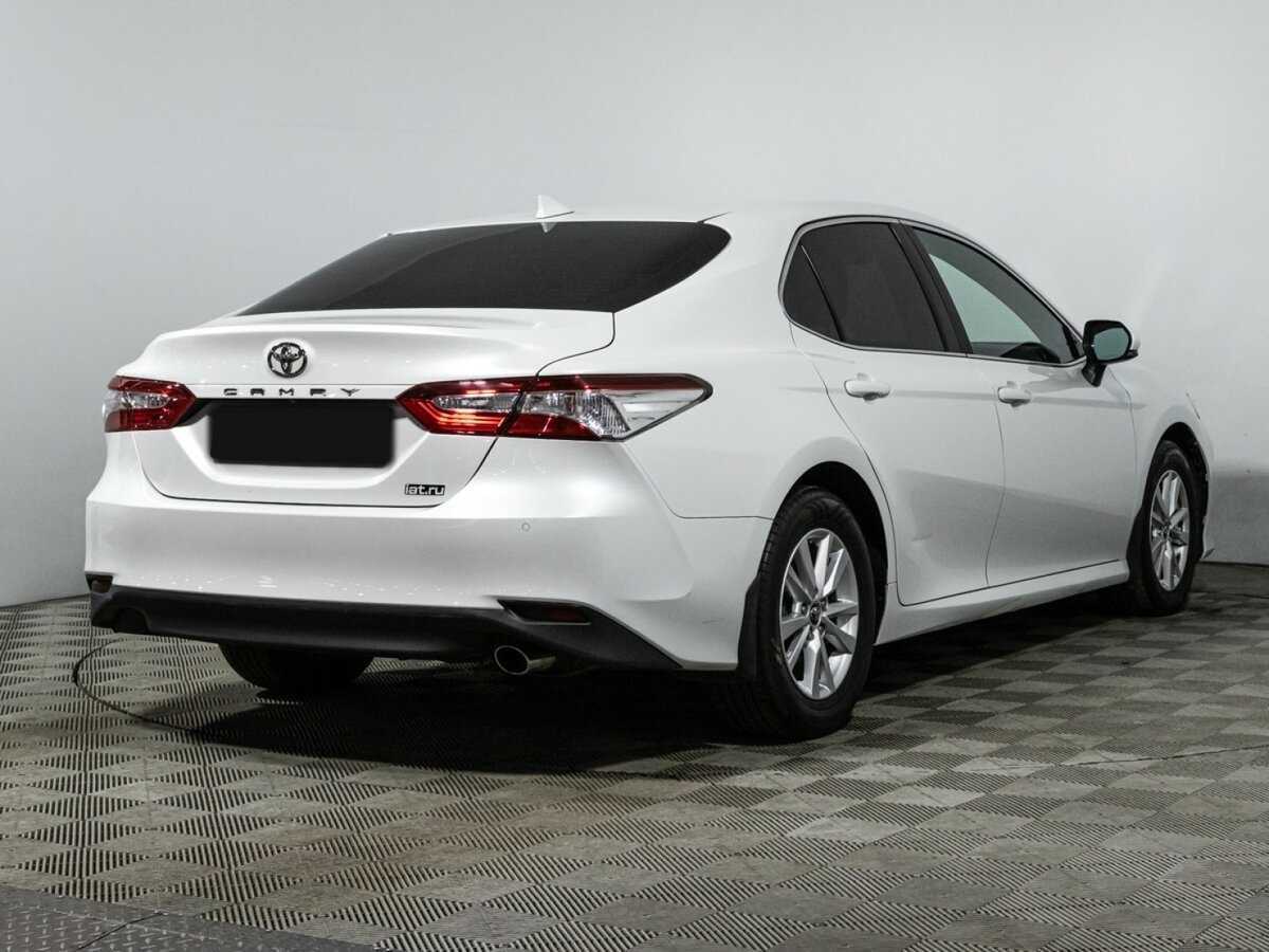 Купить Toyota Camry с пробегом. Фото: #3