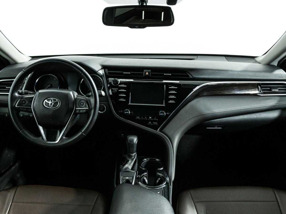 Купить Toyota Camry с пробегом. Фото: #10