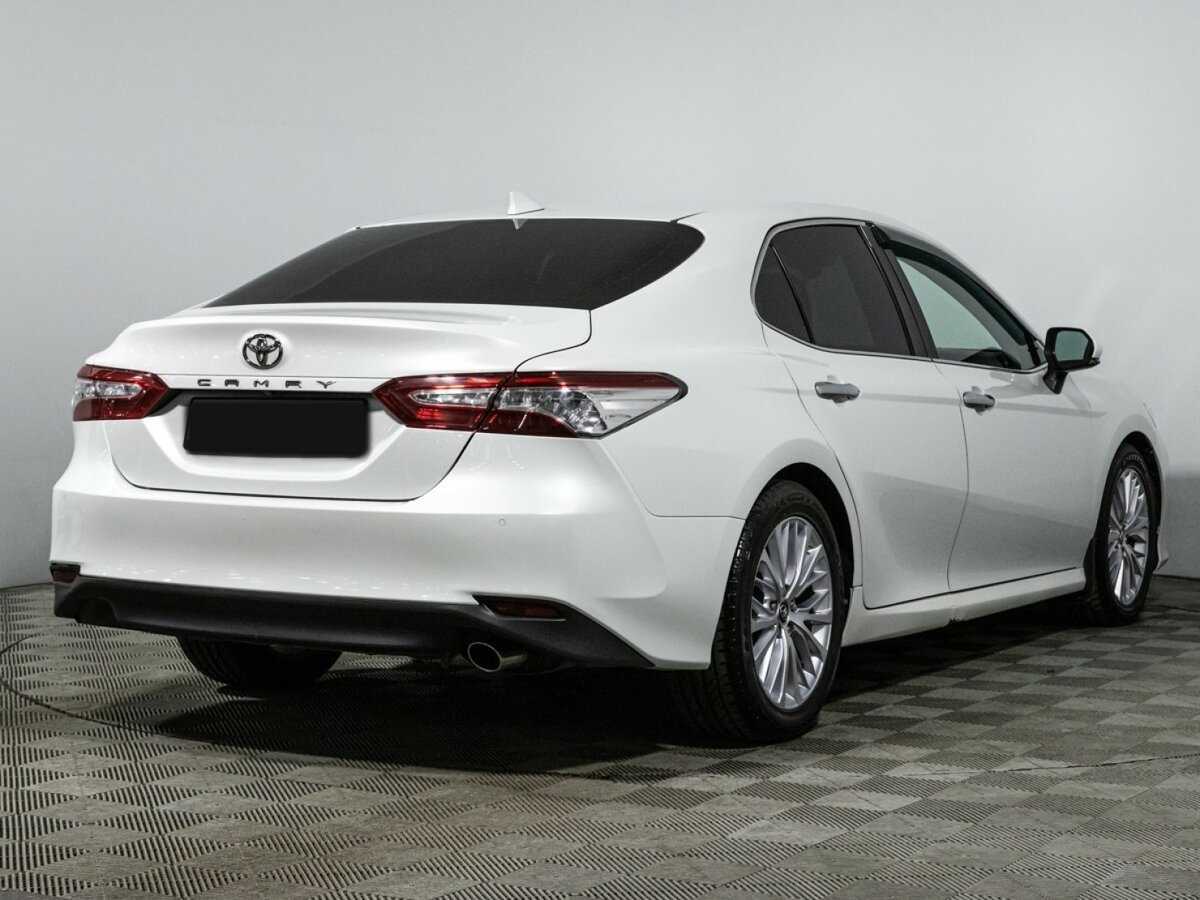 Купить Toyota Camry с пробегом. Фото: #4