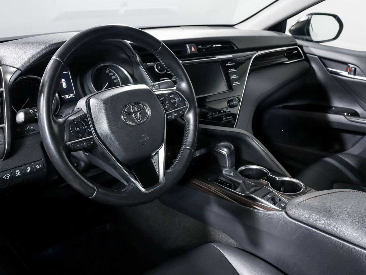 Купить Toyota Camry с пробегом. Фото: #12