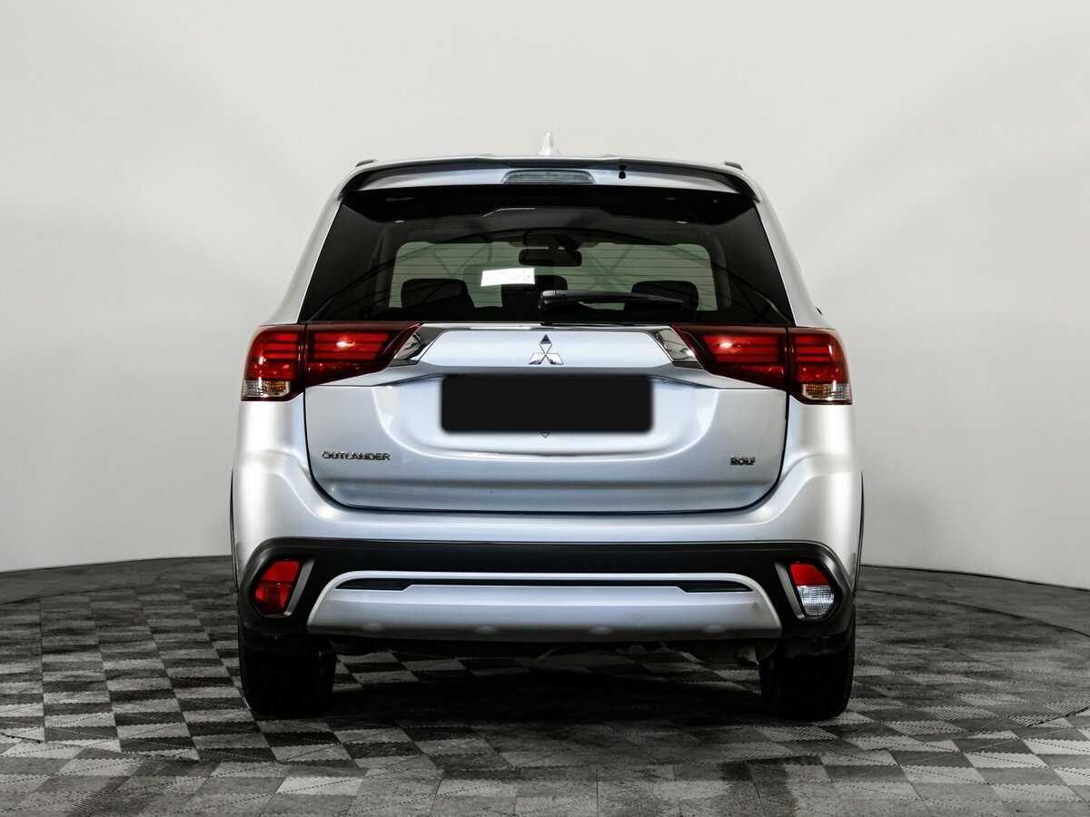 Купить Mitsubishi Outlander с пробегом. Фото: #4