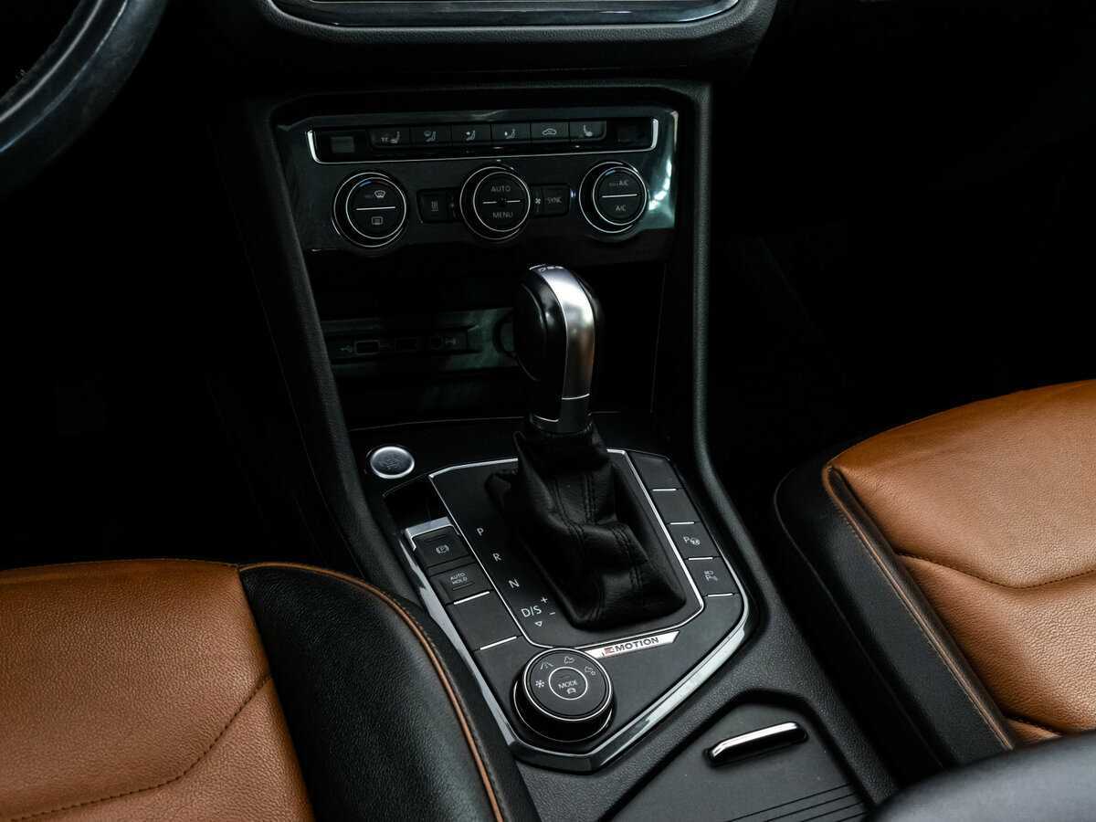 Купить Volkswagen Tiguan с пробегом. Фото: #13