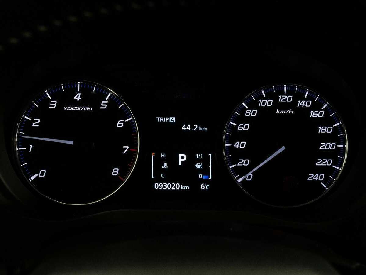 Купить Mitsubishi Outlander с пробегом. Фото: #20