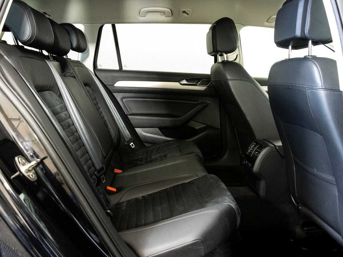 Купить Volkswagen Passat с пробегом. Фото: #18