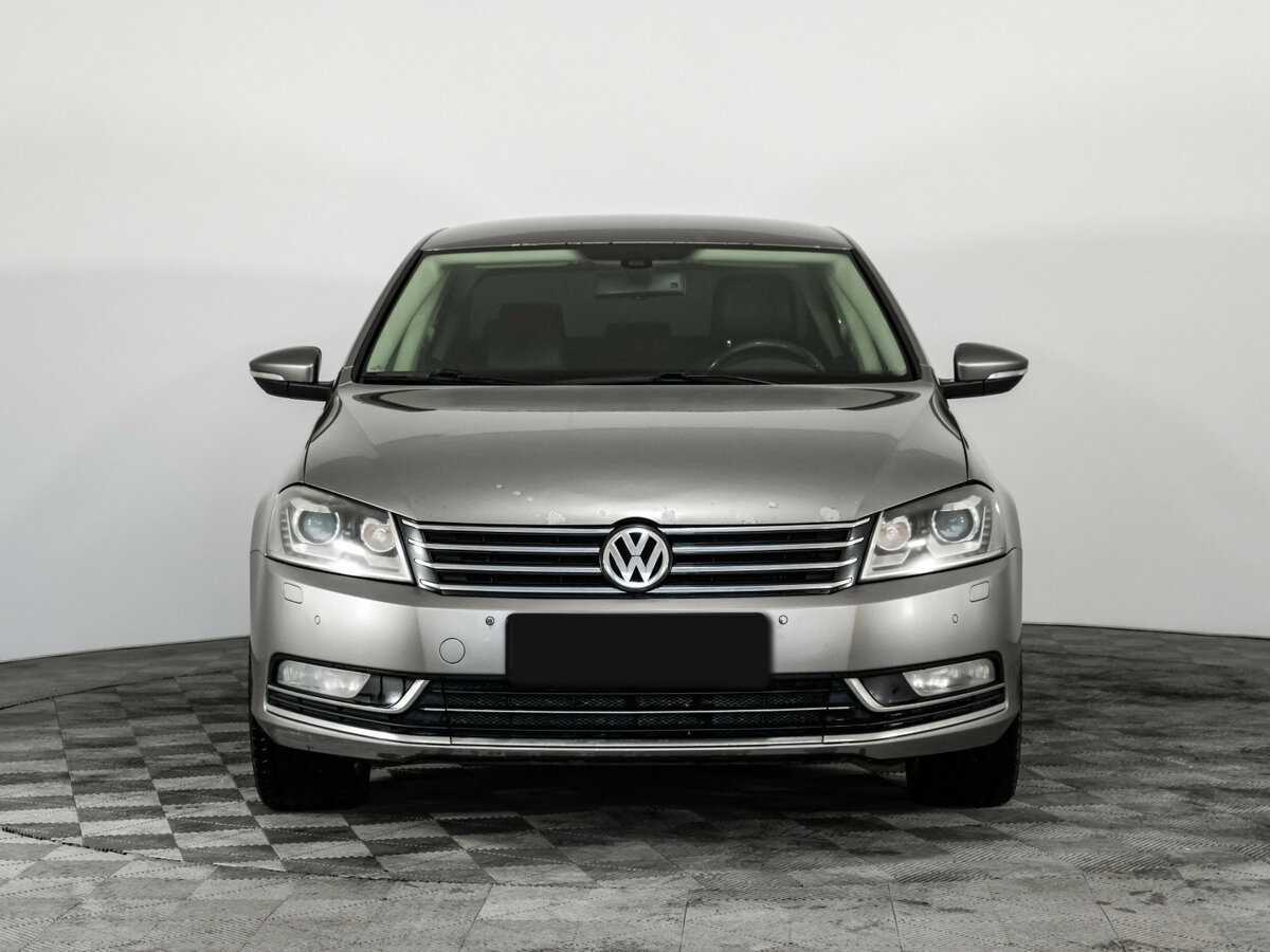Купить Volkswagen Passat с пробегом. Фото: #1