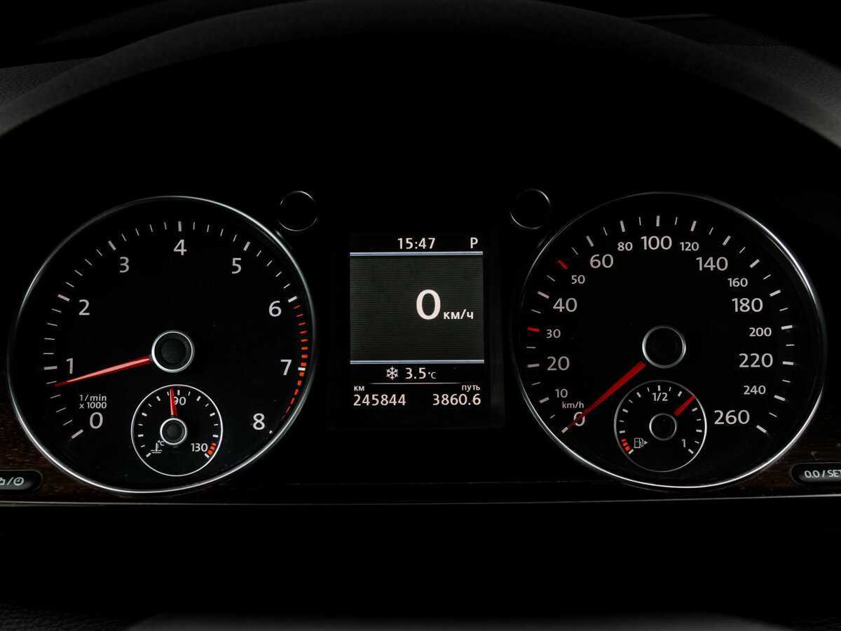 Купить Volkswagen Passat с пробегом. Фото: #20