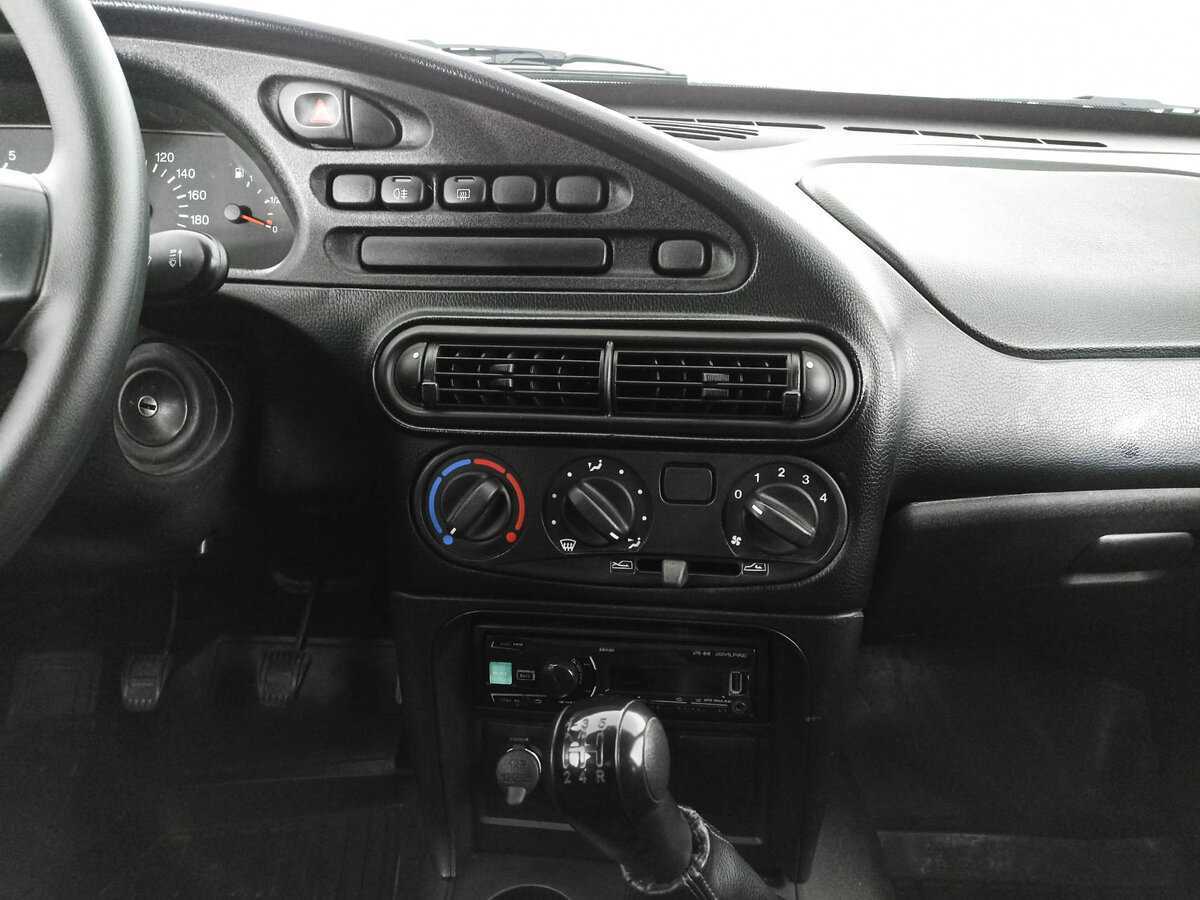 Купить Chevrolet Niva с пробегом. Фото: #12