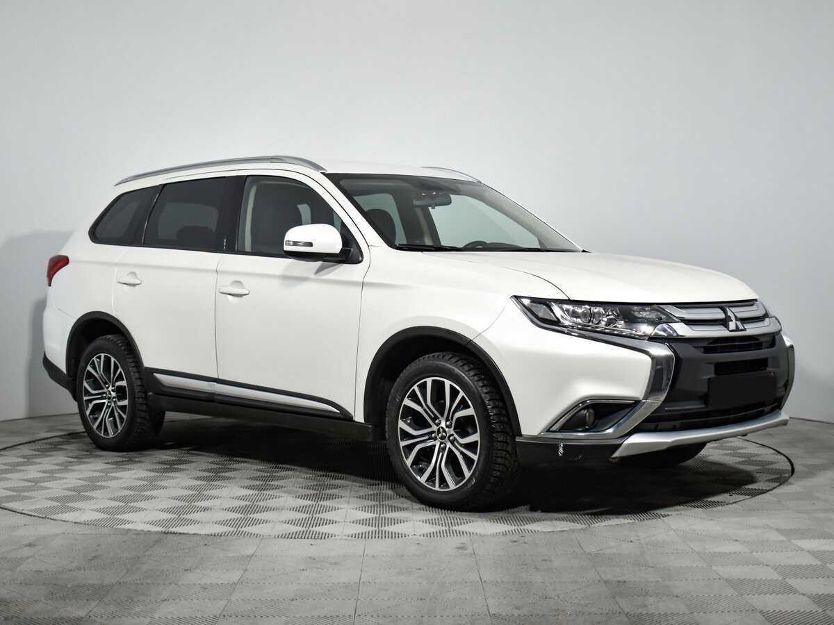 Купить Mitsubishi Outlander с пробегом. Фото: #2