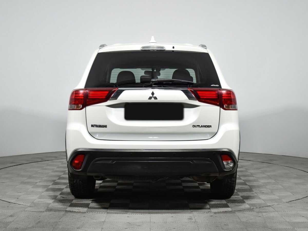 Купить Mitsubishi Outlander с пробегом. Фото: #4