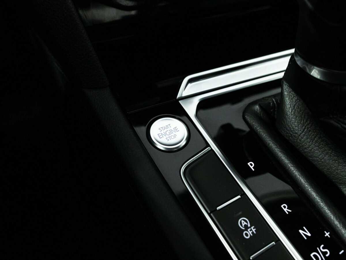 Купить Volkswagen Passat с пробегом. Фото: #18