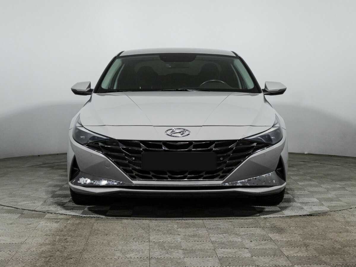 Купить Hyundai Elantra с пробегом. Фото: #1
