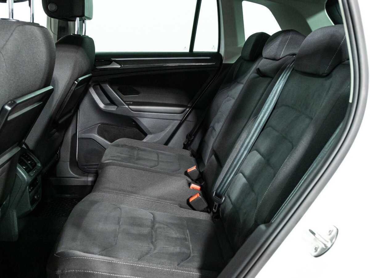 Купить Volkswagen Tiguan с пробегом. Фото: #8