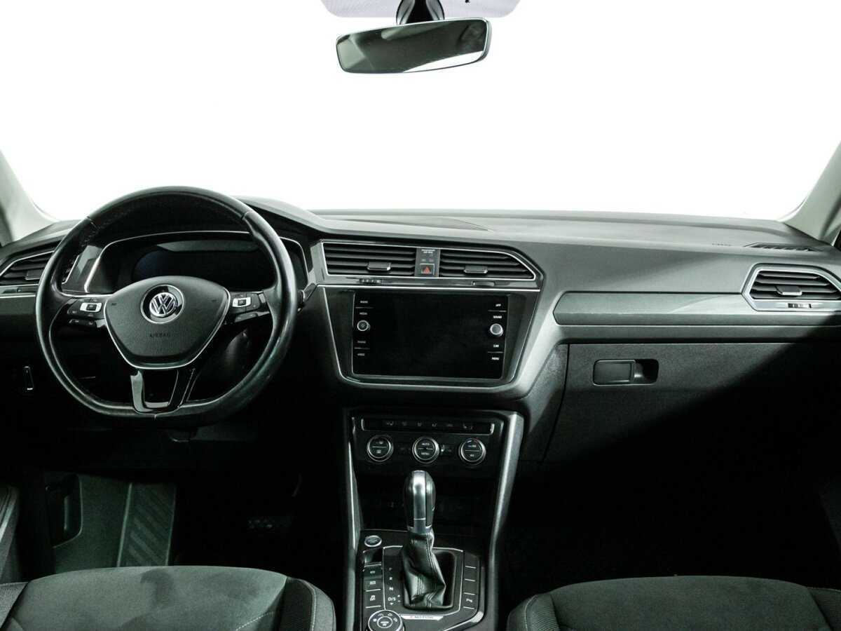 Купить Volkswagen Tiguan с пробегом. Фото: #11