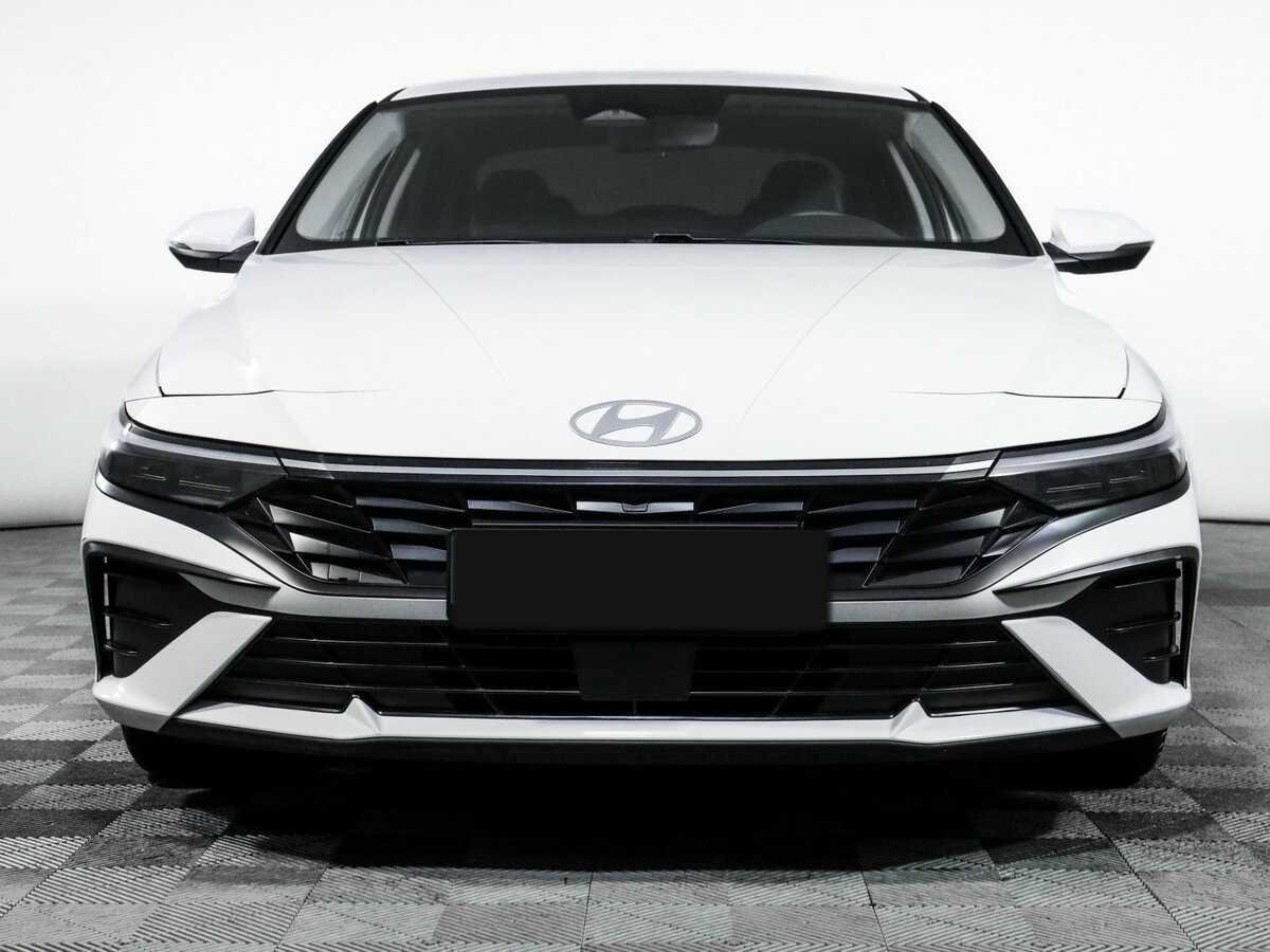 Купить Hyundai Elantra с пробегом. Фото: #1