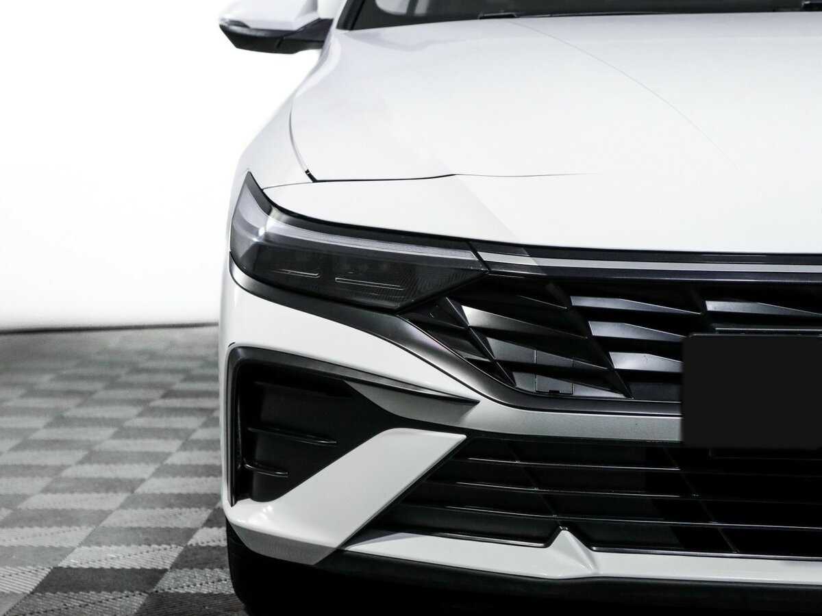 Купить Hyundai Elantra с пробегом. Фото: #14