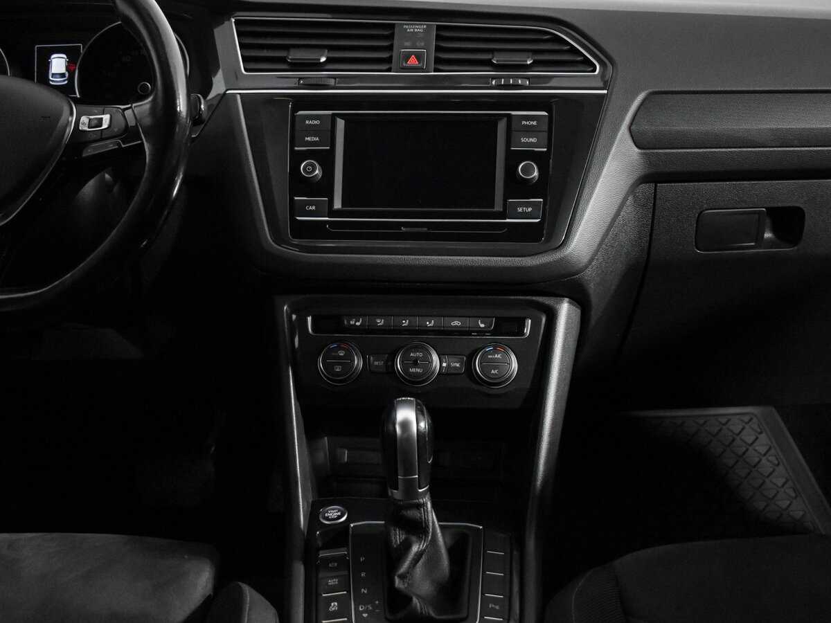 Купить Volkswagen Tiguan с пробегом. Фото: #15