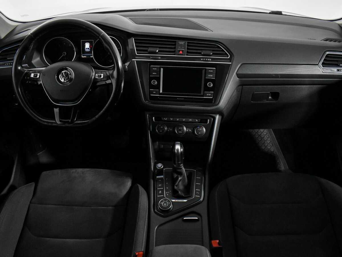 Купить Volkswagen Tiguan с пробегом. Фото: #16