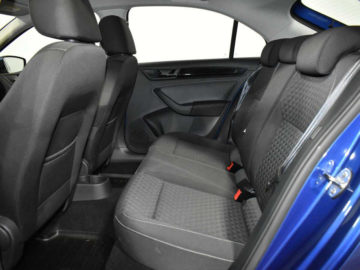 Купить Skoda Rapid с пробегом. Фото: #19