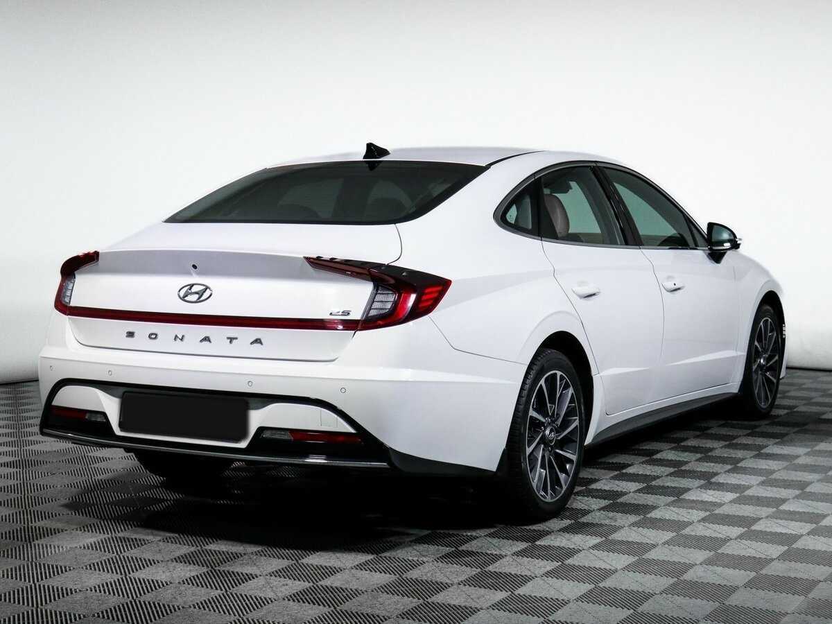 Купить Hyundai Sonata с пробегом. Фото: #4