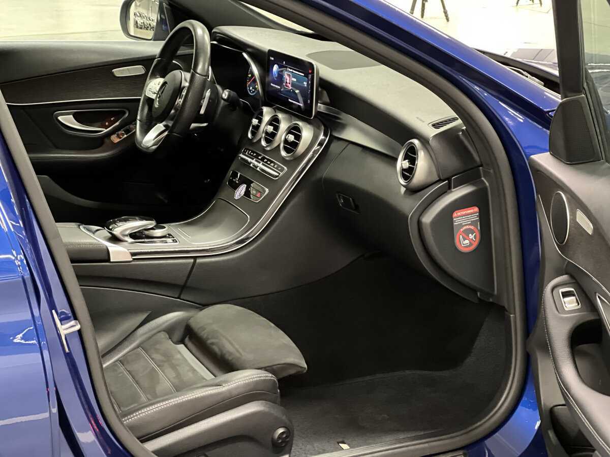 Купить Mercedes-Benz C-Класс с пробегом. Фото: #10