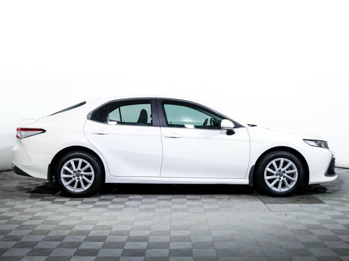 Купить Toyota Camry с пробегом. Фото: #3
