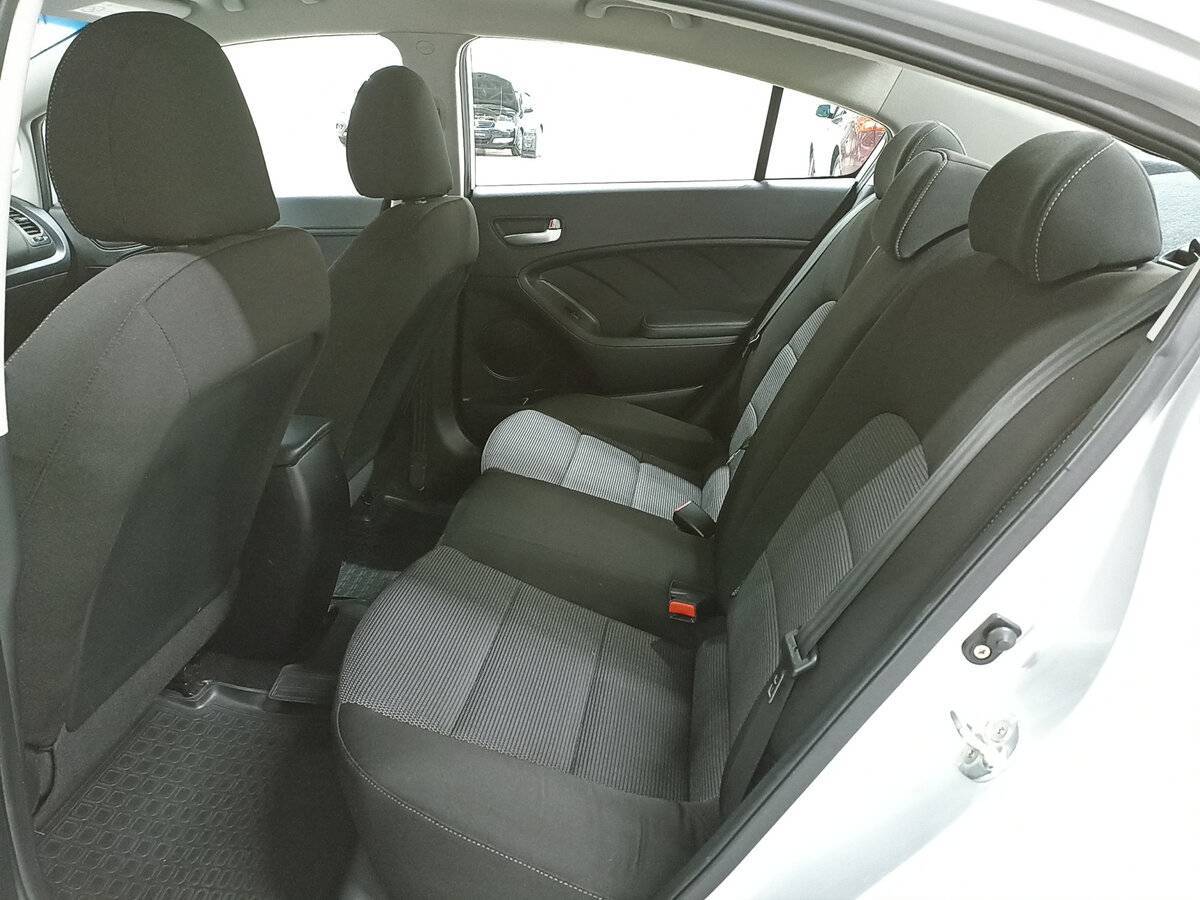 Купить Kia Cerato с пробегом. Фото: #11