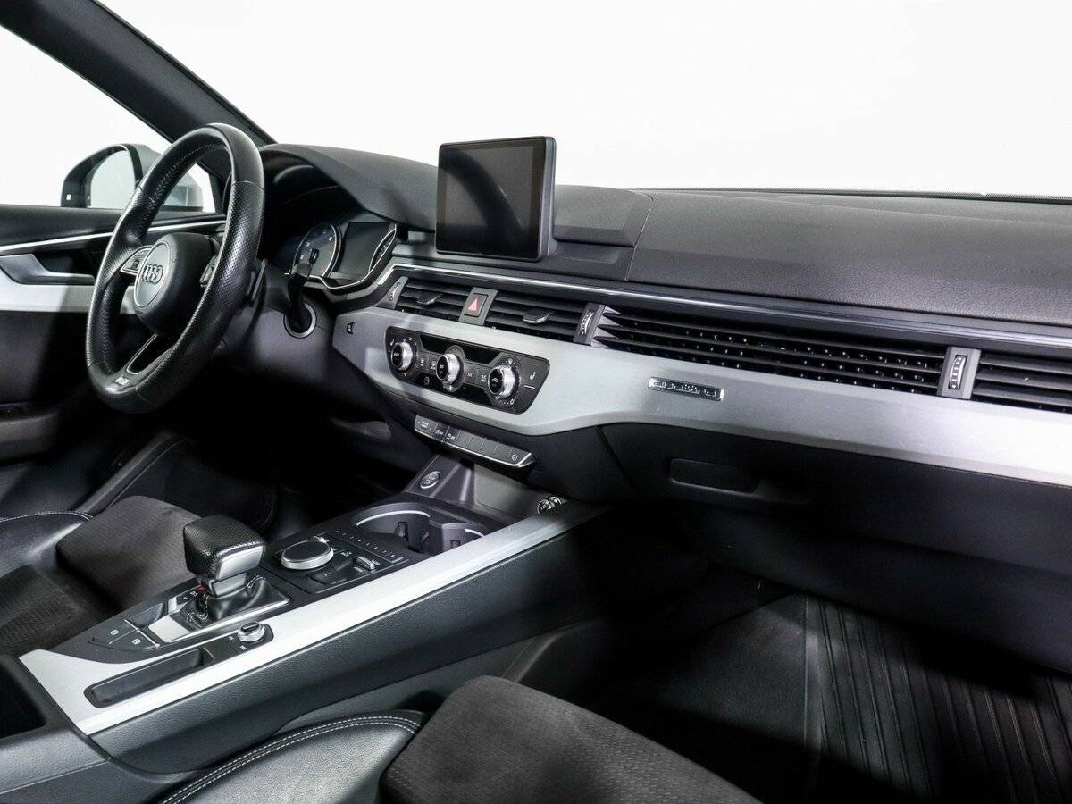 Купить Audi A4 с пробегом. Фото: #5